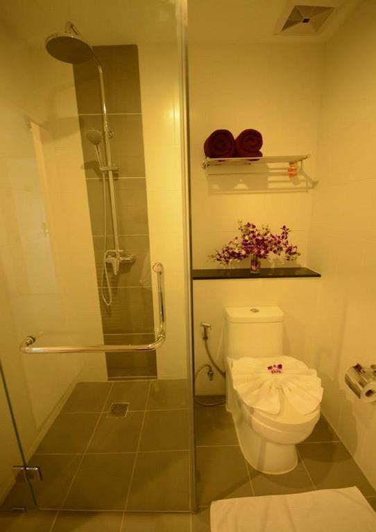 The Patong Center Hotel Kamer foto